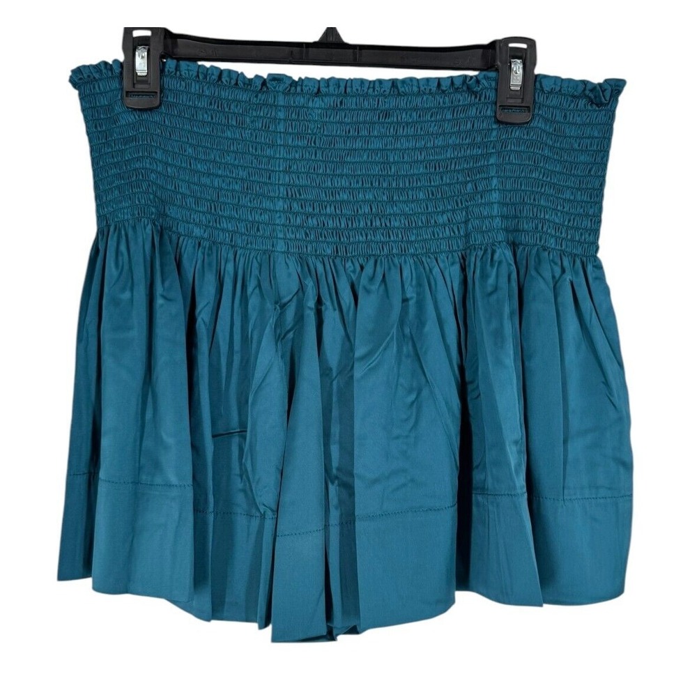 Naturalโ Life Women's Blue Daisy Satin High Waisted Shorts Size Medium NWT